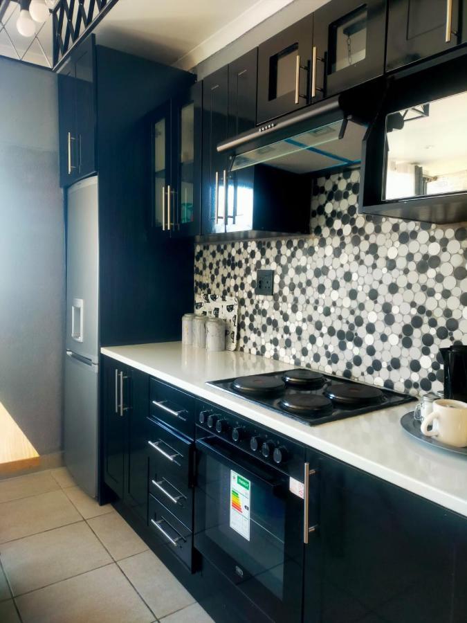 Elite Escape * Cape Town